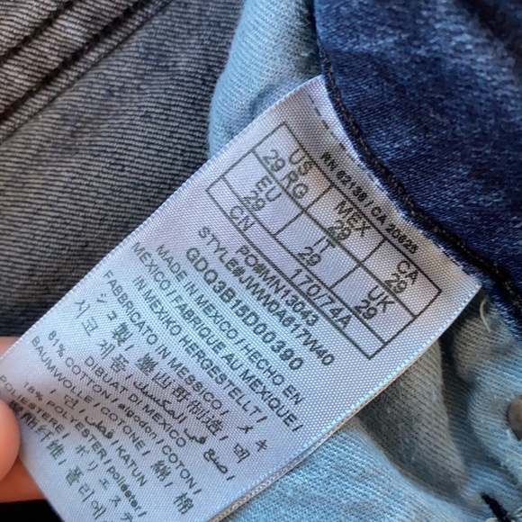 2/40$!! 🔔  GUESS Jeans 👖 || SIZE 29 - Picture 4 of 4
